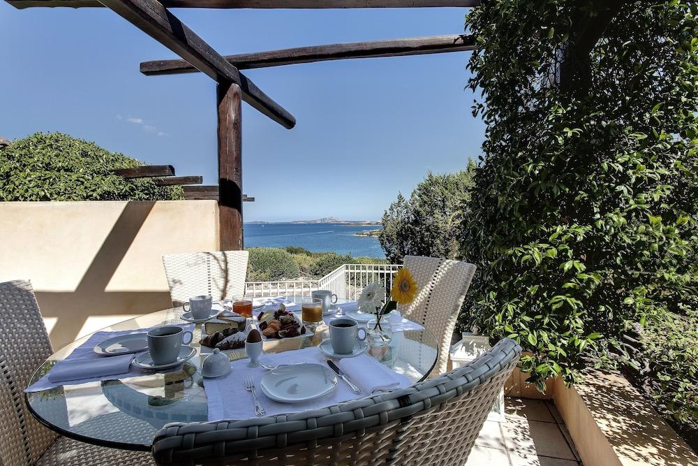 L'Ea Bianca Luxury Resort Baja Sardinia Bagian luar foto