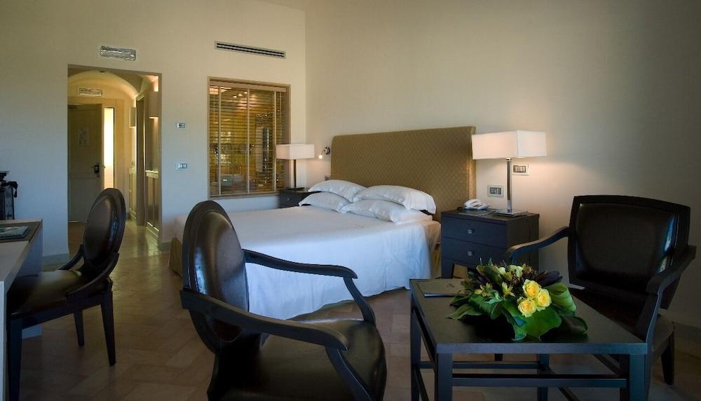 L'Ea Bianca Luxury Resort Baja Sardinia Bagian luar foto