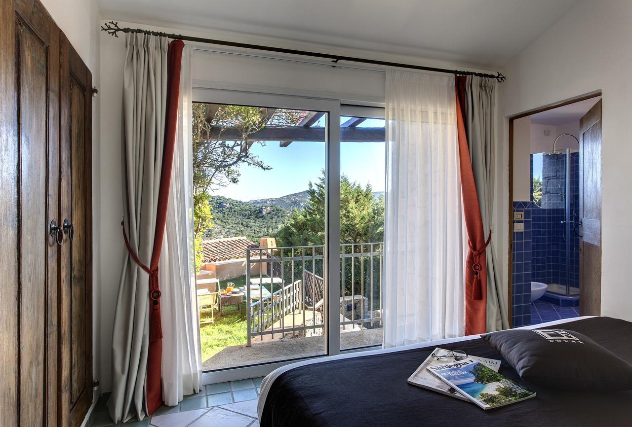 L'Ea Bianca Luxury Resort Baja Sardinia Bagian luar foto