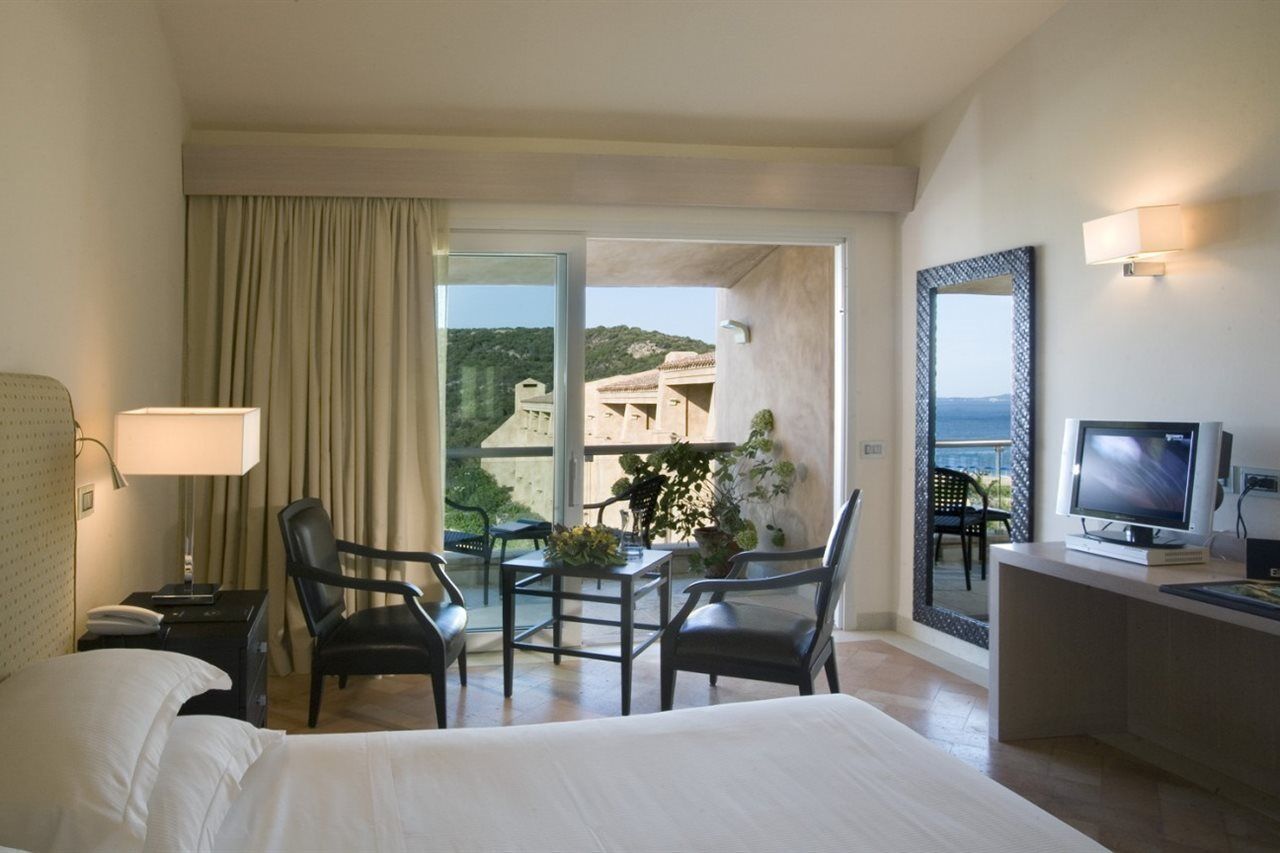 L'Ea Bianca Luxury Resort Baja Sardinia Bagian luar foto